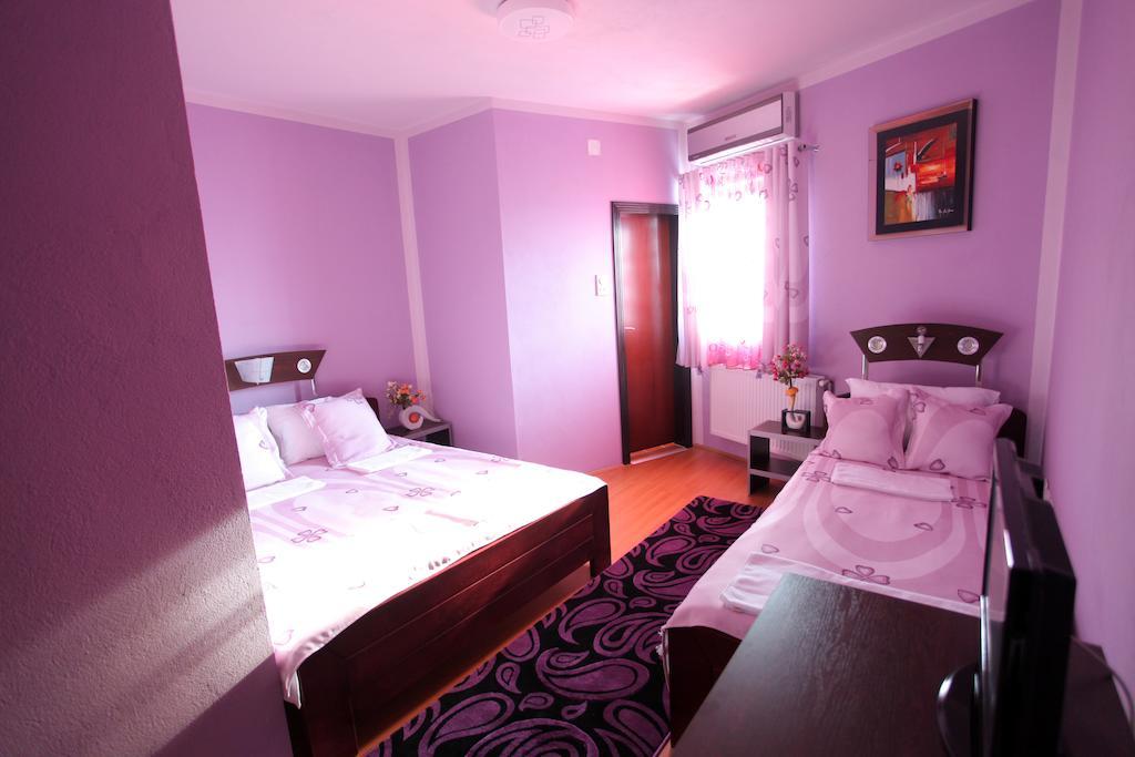 Villa Atina สตราลาปาโฮวา ห้อง รูปภาพ