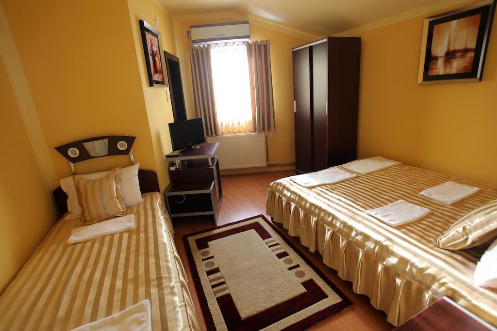 Villa Atina สตราลาปาโฮวา ห้อง รูปภาพ