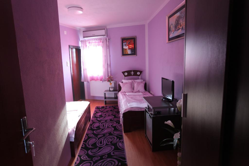 Villa Atina สตราลาปาโฮวา ห้อง รูปภาพ