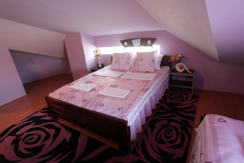 Villa Atina สตราลาปาโฮวา ห้อง รูปภาพ