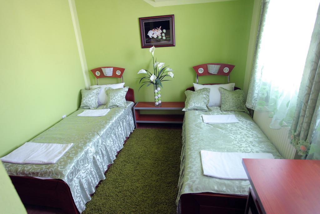 Villa Atina สตราลาปาโฮวา ห้อง รูปภาพ